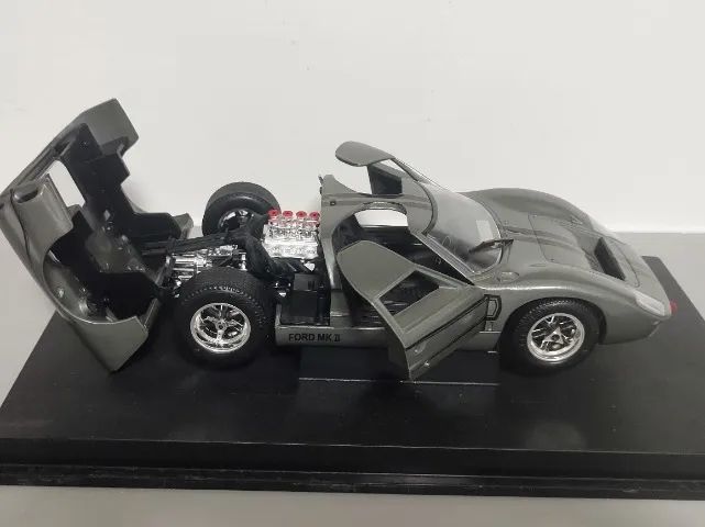 Ford GT 40 Street Version Eagles Race 1/18 perfeita com caixa - Foto 4