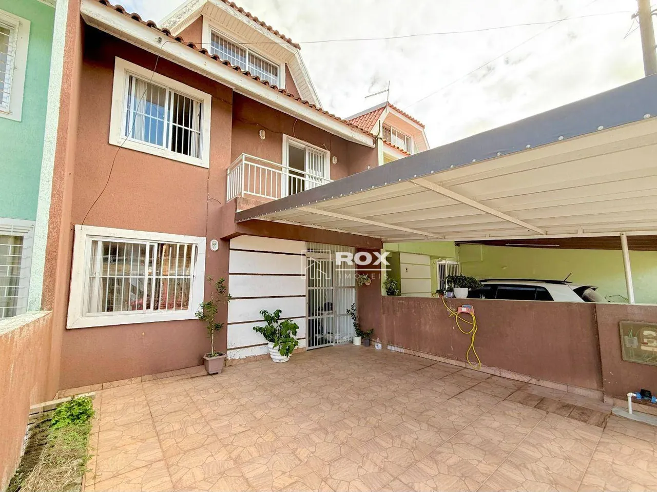 Sobrado triplex no litoral com 4 quartos à venda - Matinhos/PR