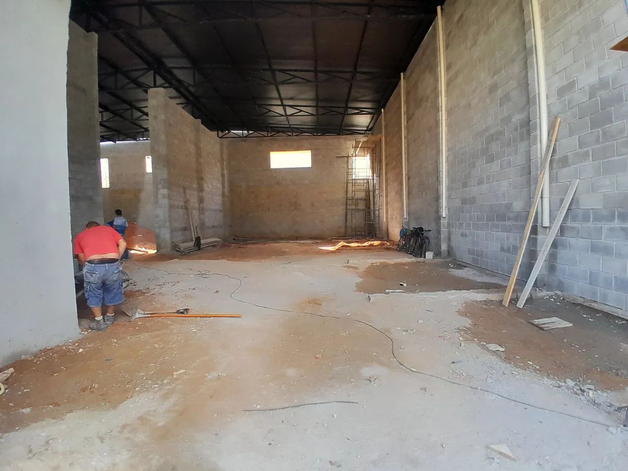 Galpão  300m² pé direito 9m², proximo a via Dutra  em Jardim Eulália - Taubaté - SP para l - Foto 3