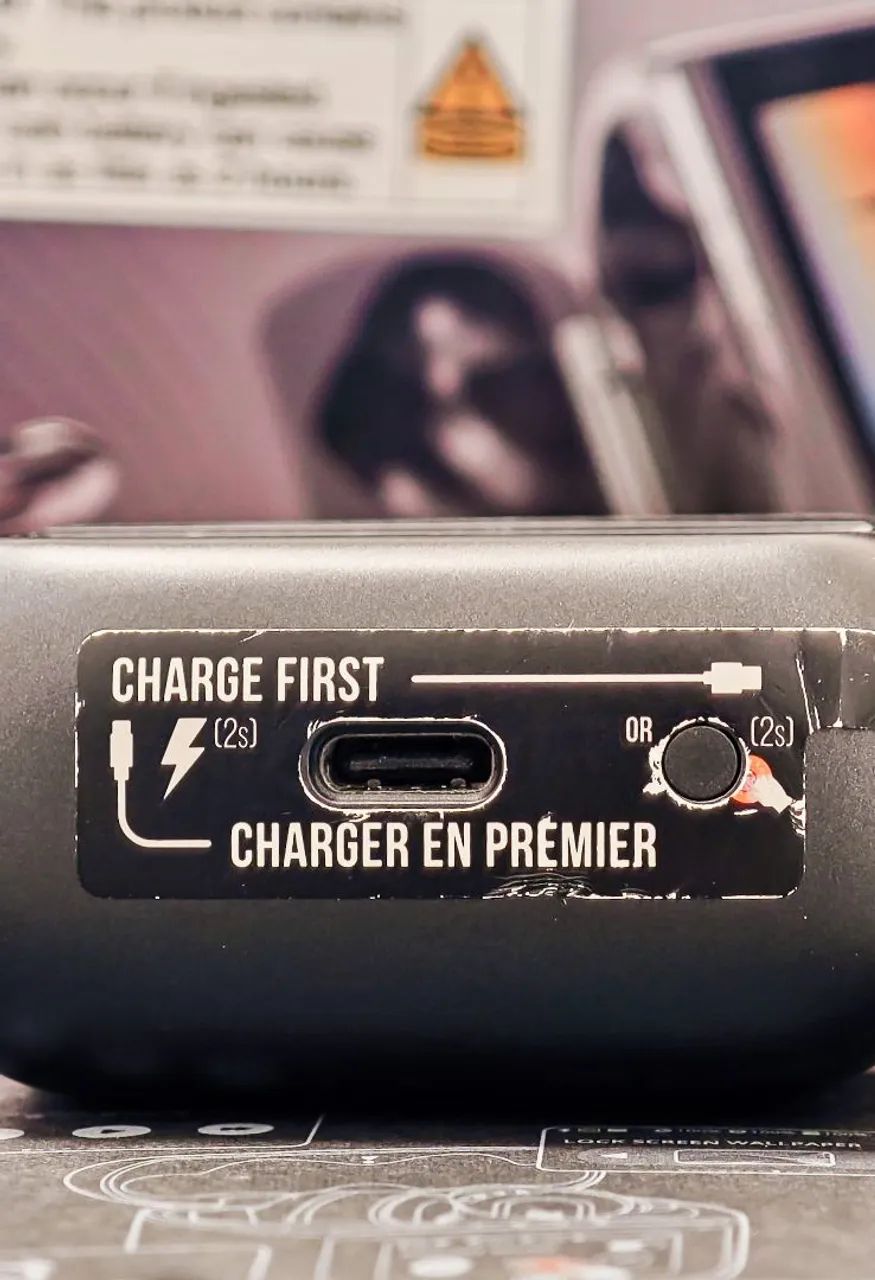 Fone Bluetooth JBL Tour Pro 3  - Foto 6