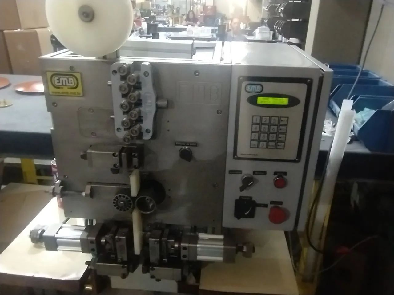 Máquina de cortar e decapar fios - Foto 5