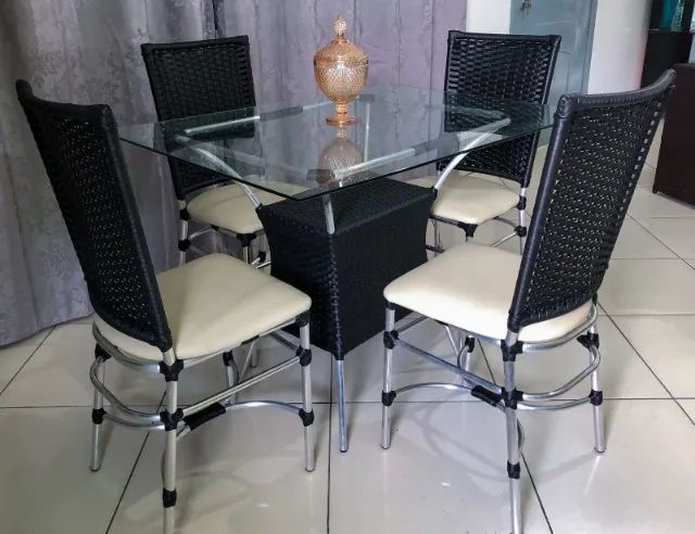 CONJUNTO DE JANTAR FORTALEZA EM ALUMINIO COM 04 CADEIRAS