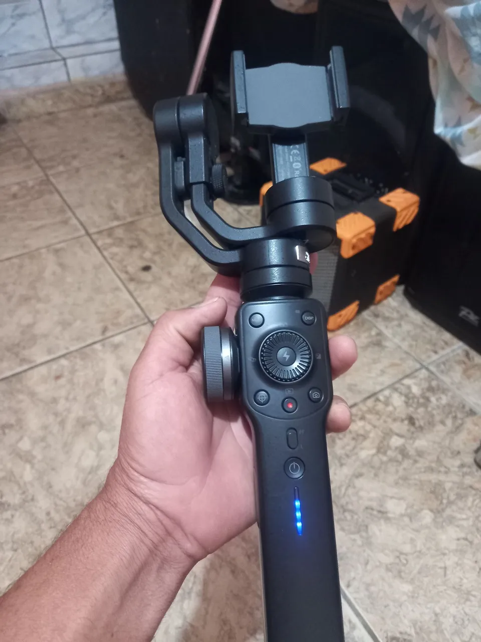 Estabilizador/Gimbal para Celular - Excelente!