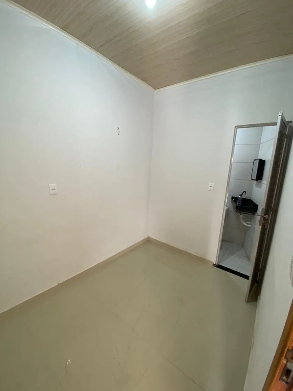 Casa recém reformada, com ótimo acabamento  - Foto 3