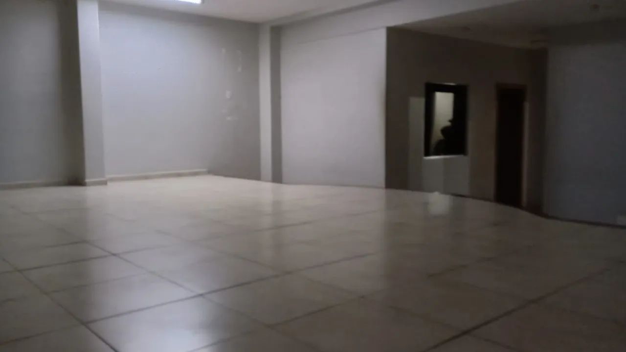 Pornto Comercial ,para clínicas, lojas, depósito. Av. Djalma Batista de - Foto 8