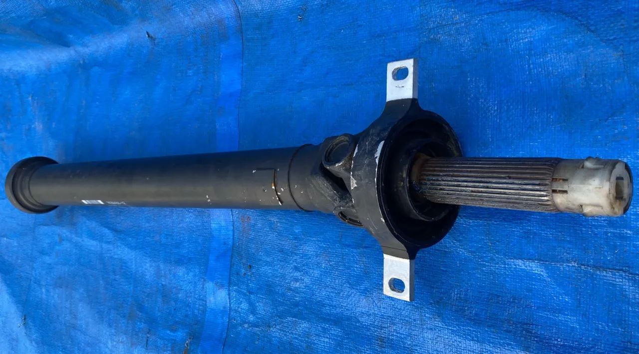 Eixo Cardan BMW 135i 3.0 2014 2015 / * - Peças para carros, vans e  utilitários - Tarumã, Curitiba 1422735721 | OLX