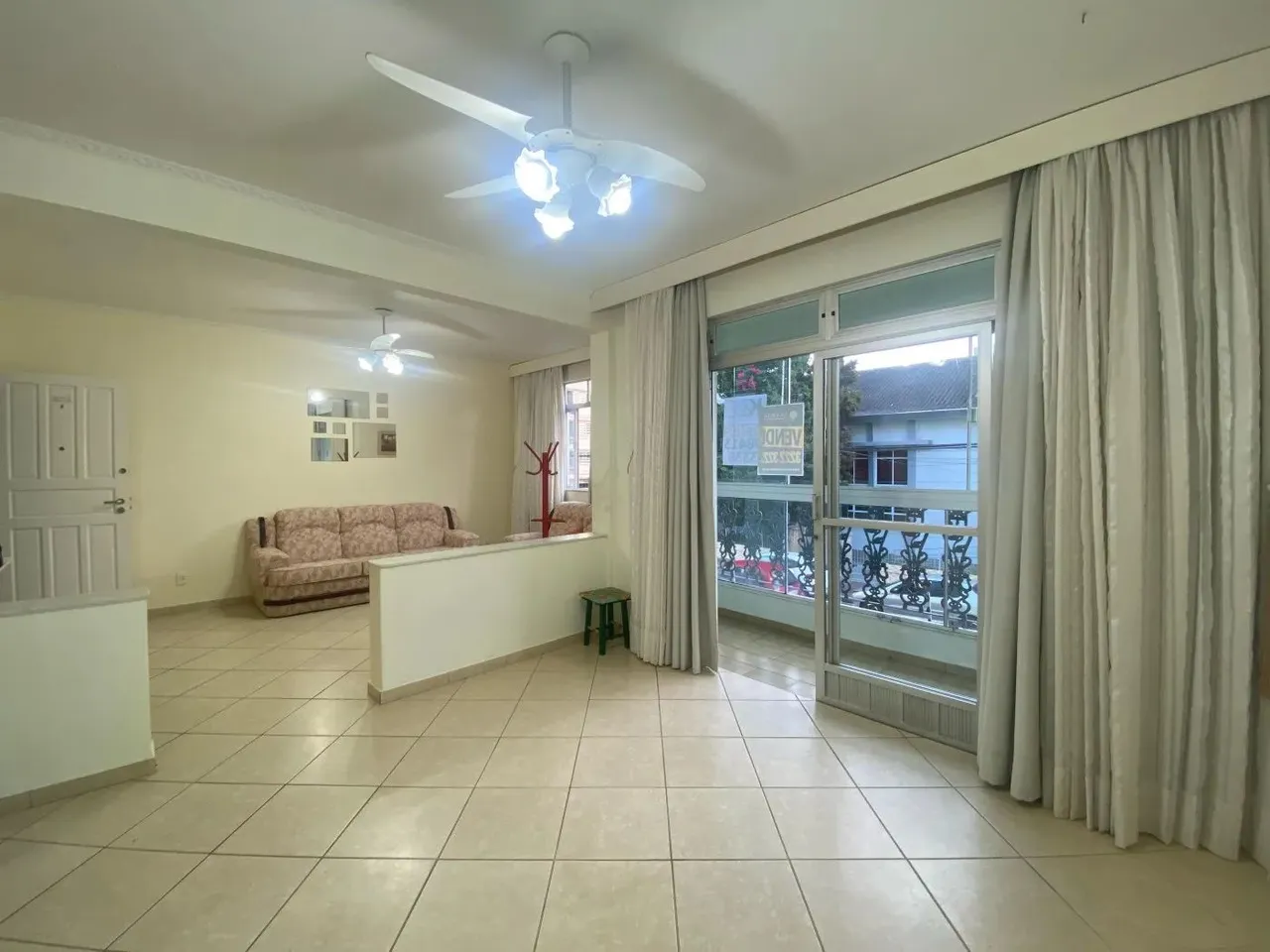 Apartamento para Venda em Florianópolis, Canto, 3 dormitórios, 1 suíte, 2 banheiros, 2 vag