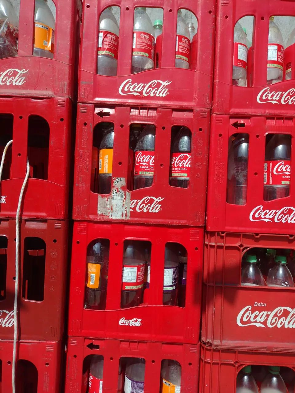 Grades de Coca-Cola 1L e 2L