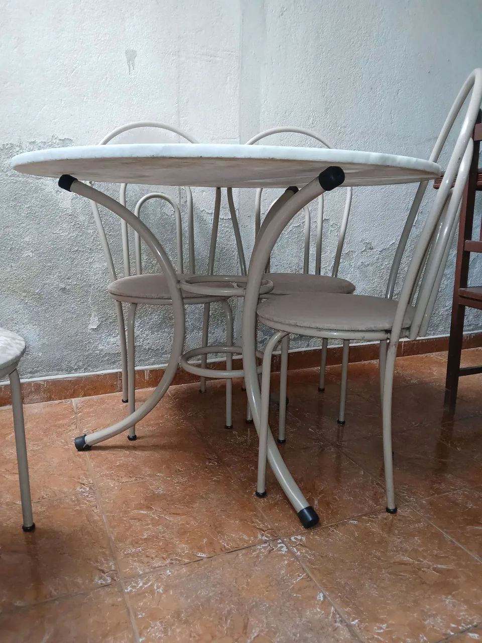 Mesa redonda granito, 4 cadeiras64960524113026124