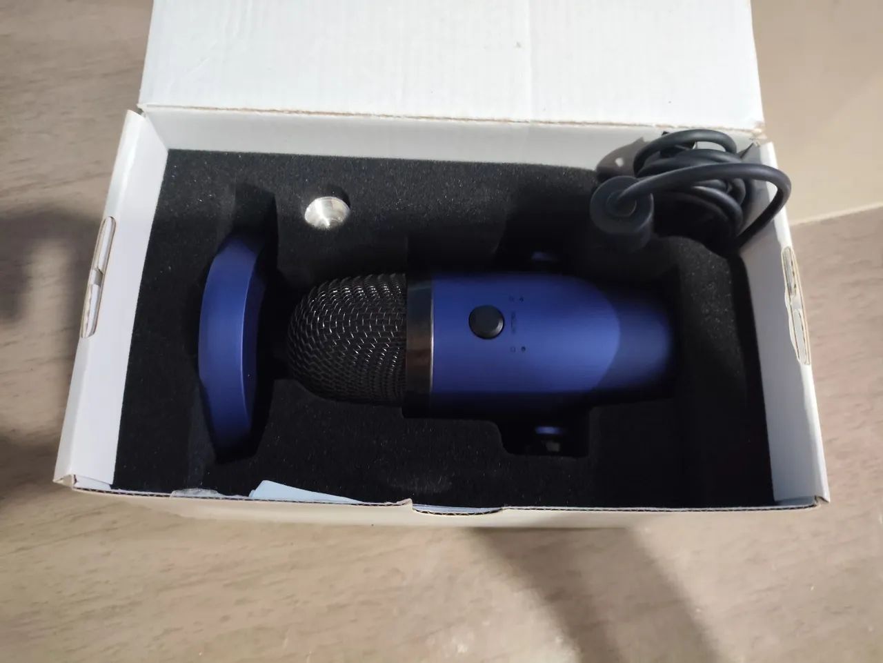 Microfone Blue Yeti Nano - Novo (usei 4 vezes apenas) - Foto 5