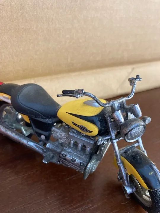 Coleção com 4 Motos Miniaturas 