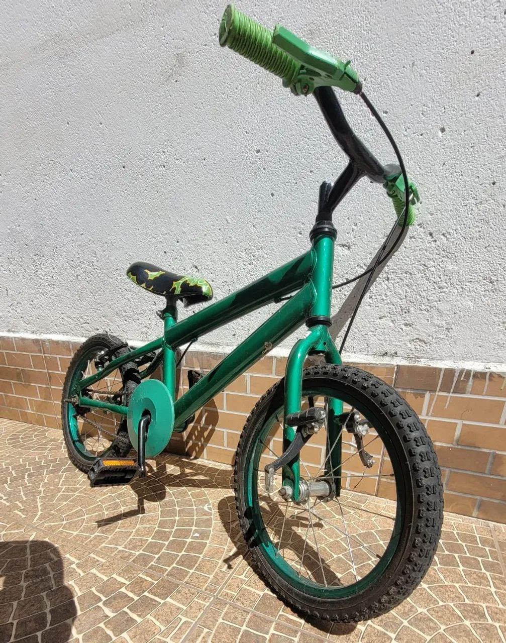 Bicicleta infantil verde - Foto 4