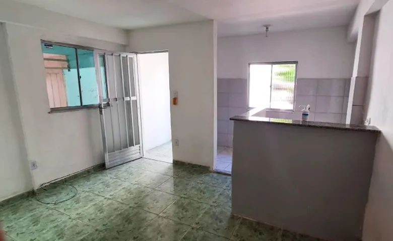 Alugo ótima casa - 1 Quarto, Sala, cozinha, banheiro, área de serviço e varanda