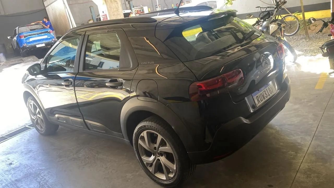 Vendo ou alugo categoria black, câmbio automático, kit gas 5ª geração. - Foto 3