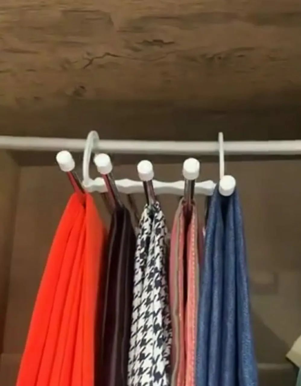 3 cabides 5 em 1 retrátil  - Foto 2