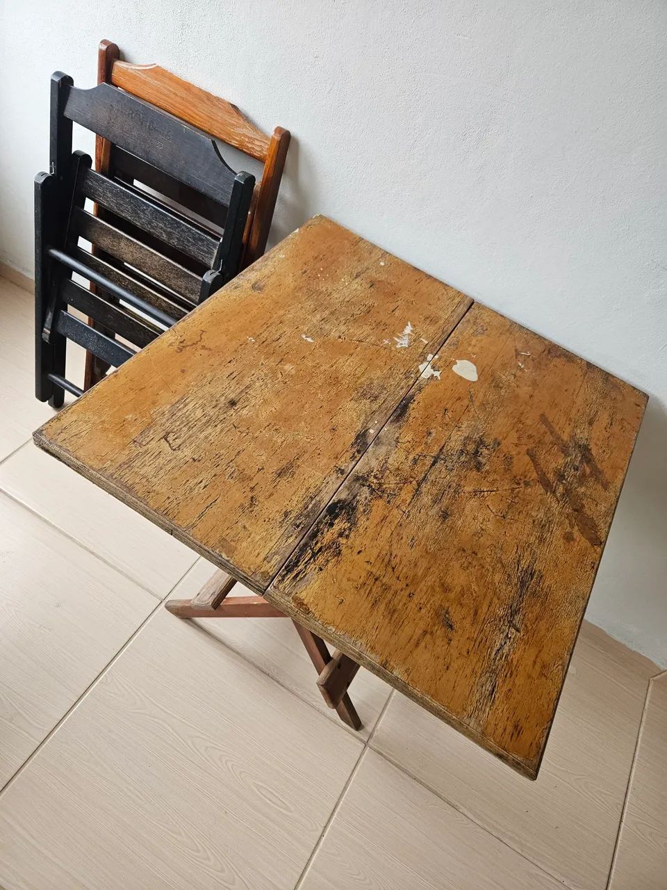 Mesa dobrável de madeira - Foto 3