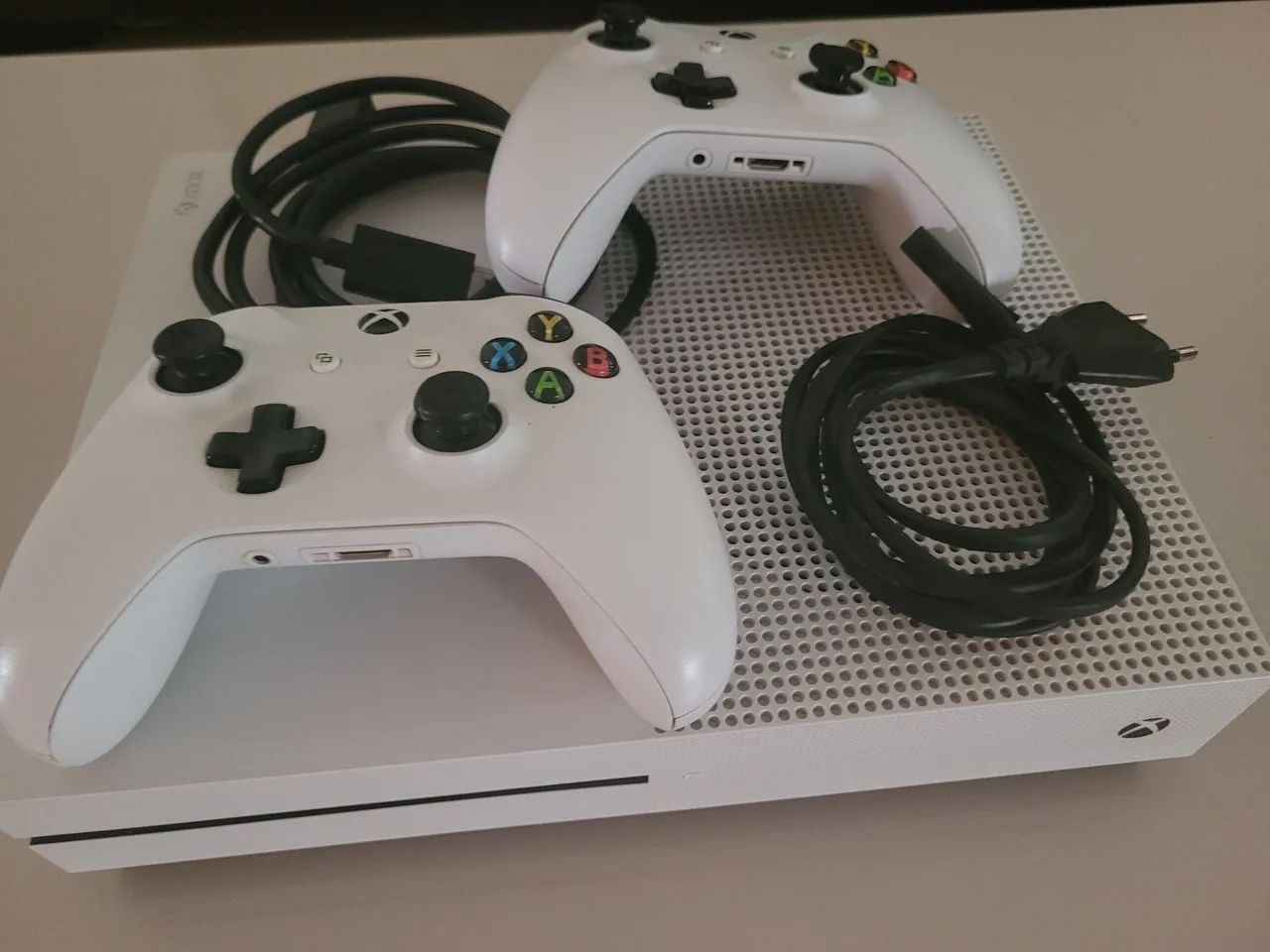 X box One S 1TB - Foto 3
