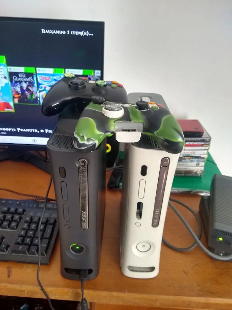 Xbox 360 Fat Com HD De 500 gigas com 221 jogos no HD - Foto 3