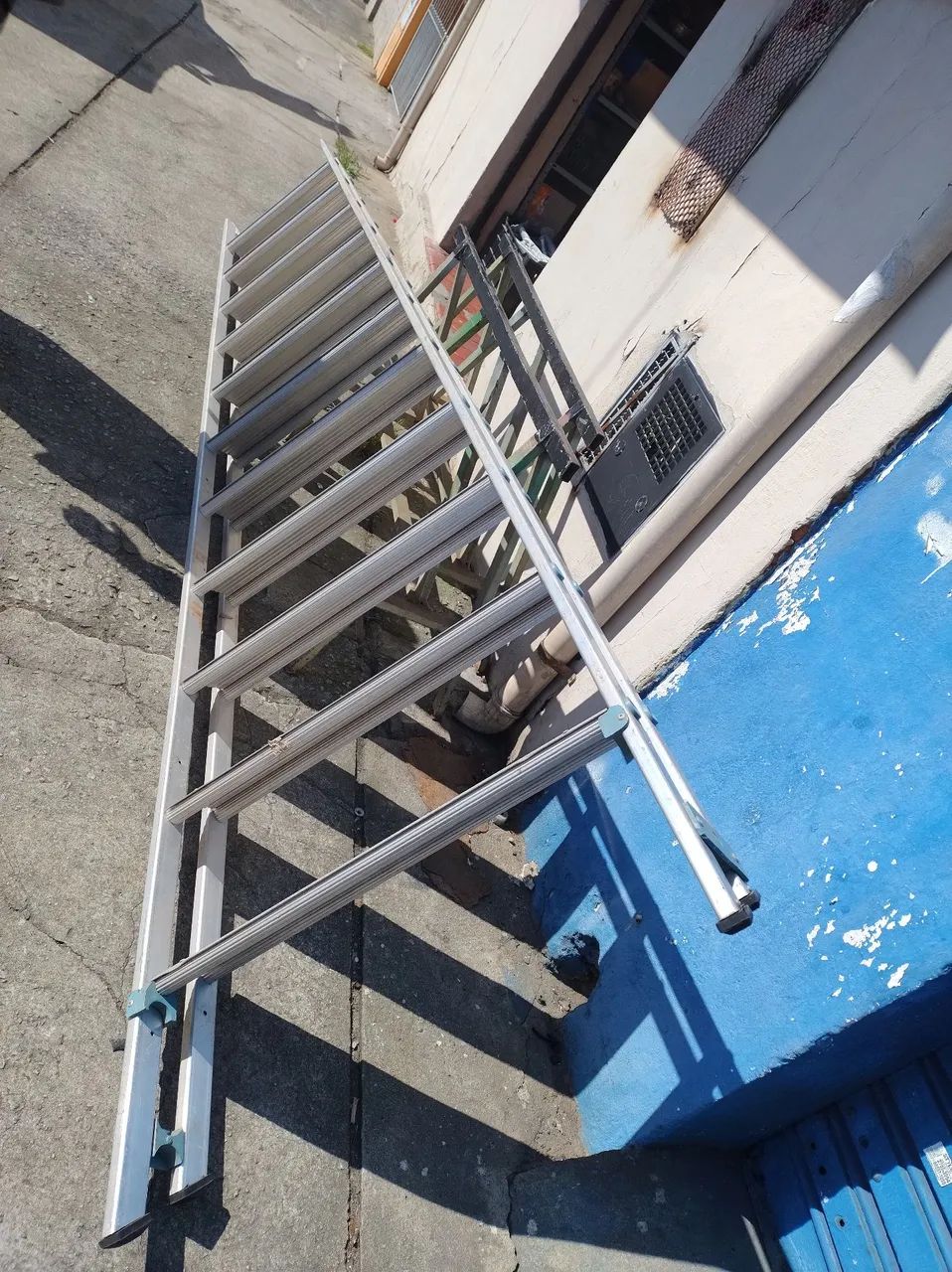 Escada Usada e Nova- Escada Plataforma  - Foto 3