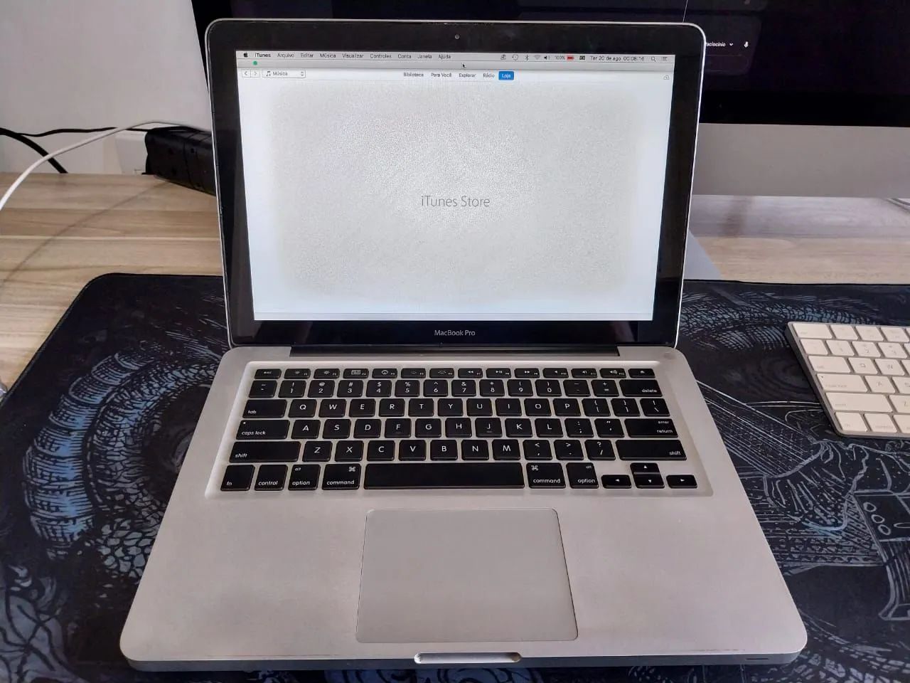 MacBook本体 Apple MacBook Pro(Mid 2010 13-inch) Apple MacBook Pro 13 inch 2010-04 - Notebookcheck.info