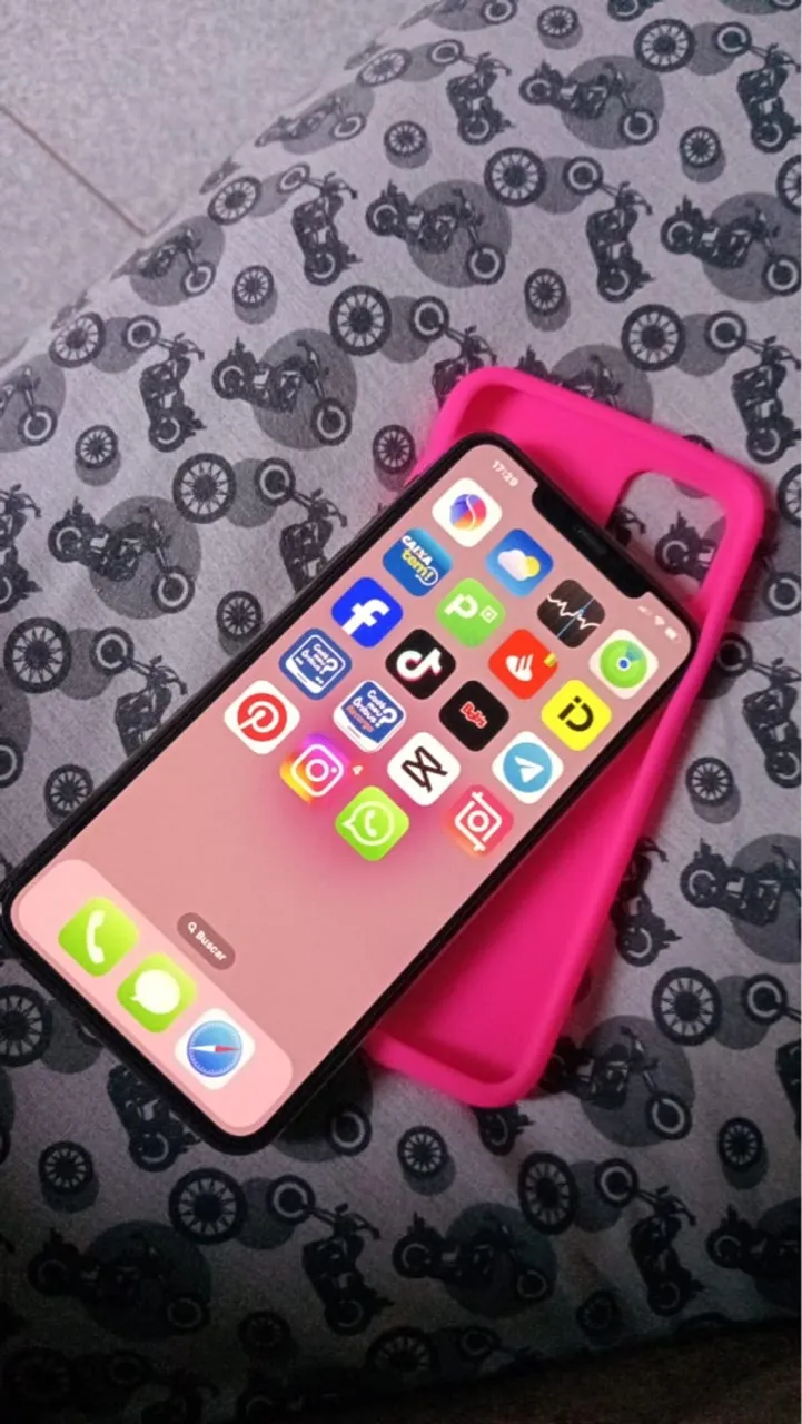 iPhone 11 Pro Max 3 meses de garatinha pela loja