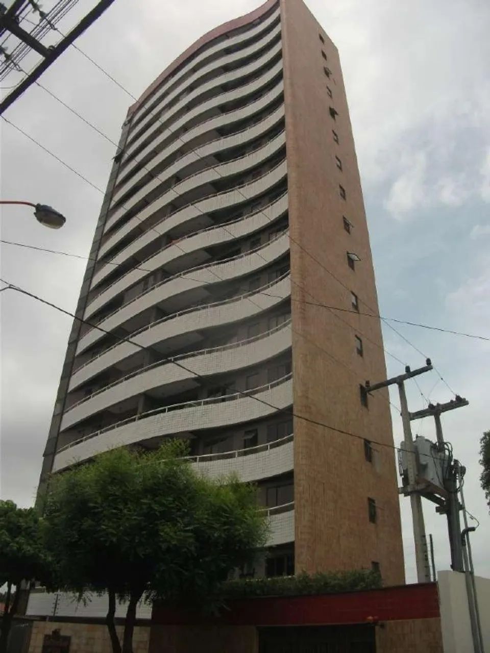 Apartamento para venda tem 107 metros quadrados com 3 quartos em Horto - Teresina - PI