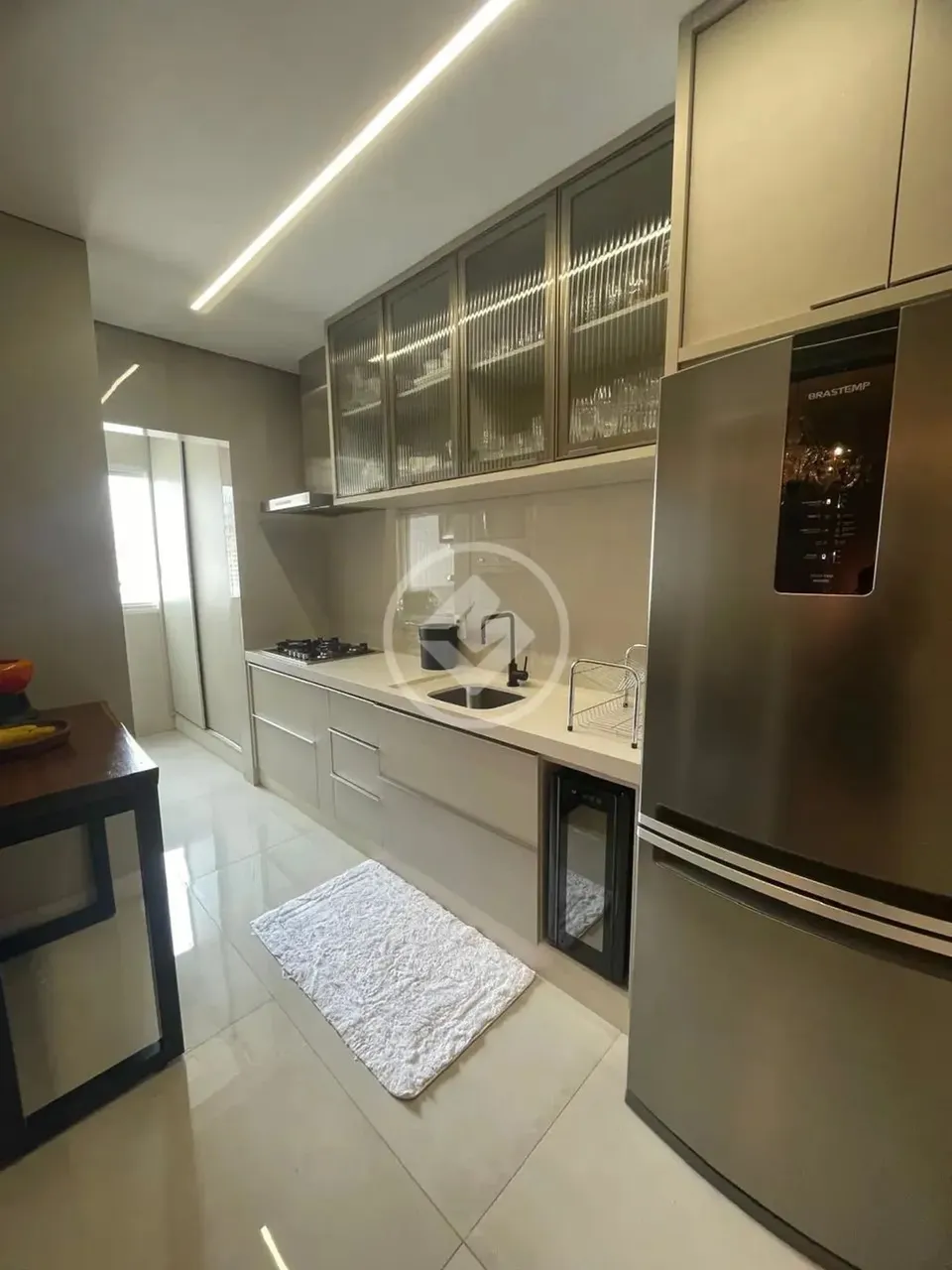Lindo apartamento com 3 quartos, 86 m², aluguel por R$ 3.500 Cond 800,00 IPTU 1.169,00 - J