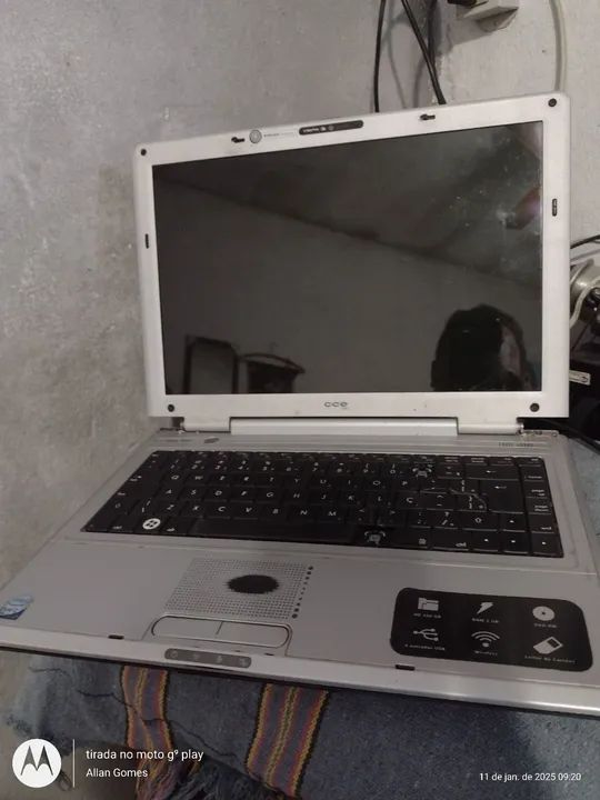 Notebook CCe Win ( não liga ) acende os leds ) defeito  - Foto 2