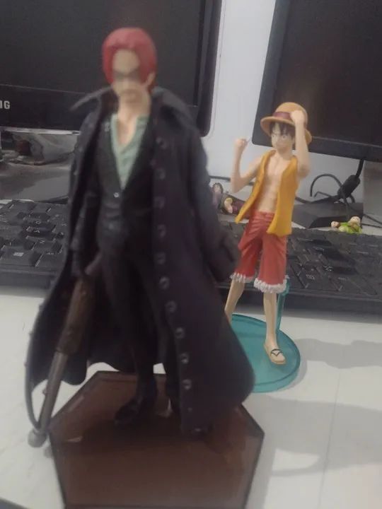 Bonecos One Piece - Shanks e Luffy - Foto 3