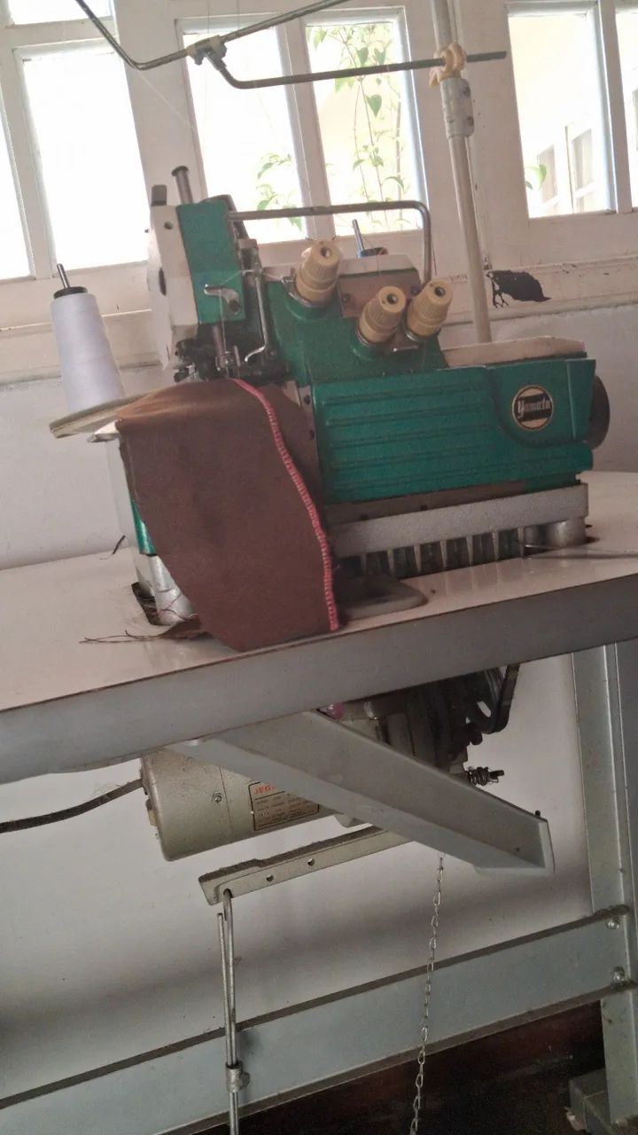 MAQUINA DE COSTURA OVERLOCK INDUSTRUAL - Foto 3