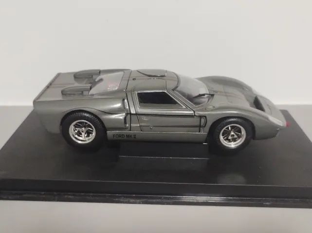 Ford GT 40 Street Version Eagles Race 1/18 perfeita com caixa - Foto 2