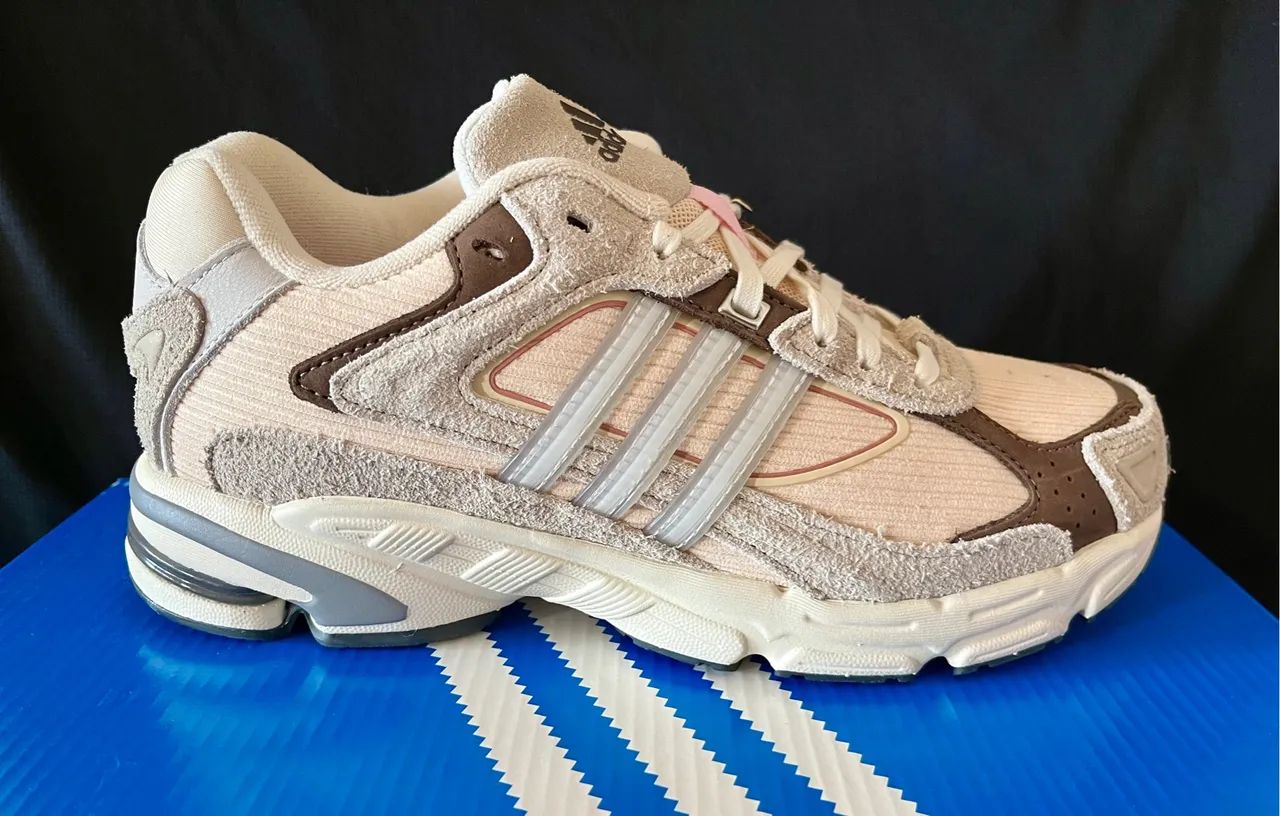 Adidas Response CL - Bege e Marrom - Calçados - Salvador