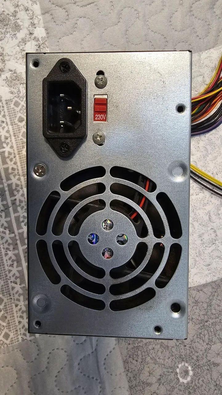 Vendo essa fonte para computador  - Foto 3