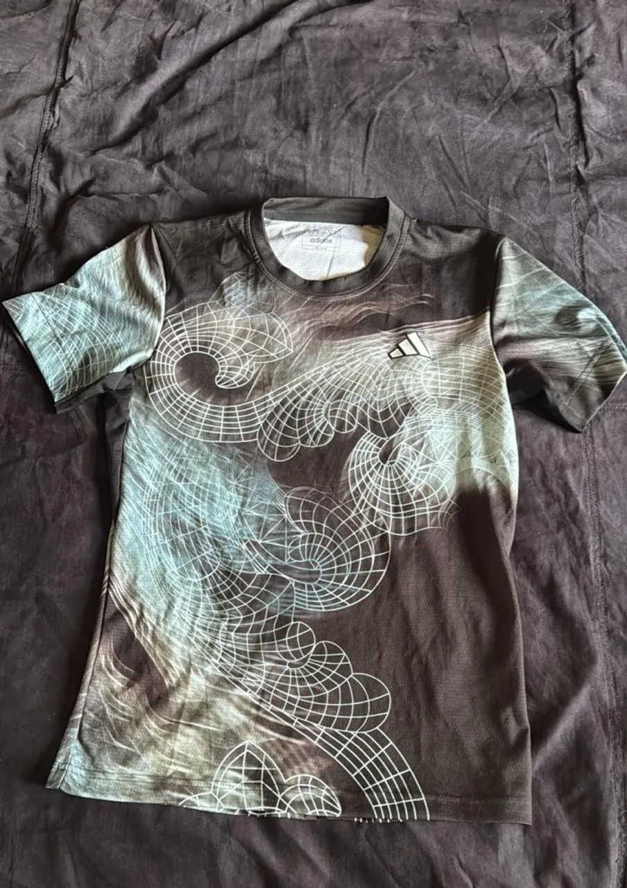 Camiseta Adidas Tênis