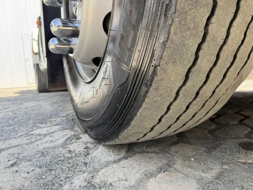 FH 460 GLOBETROTTER ISHIFT 6X2 2022 COM 10 PNEUS NOVOS - Foto 10