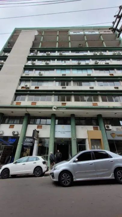Sala Comercial no Prédio da CACISM - Localização Privilegiada