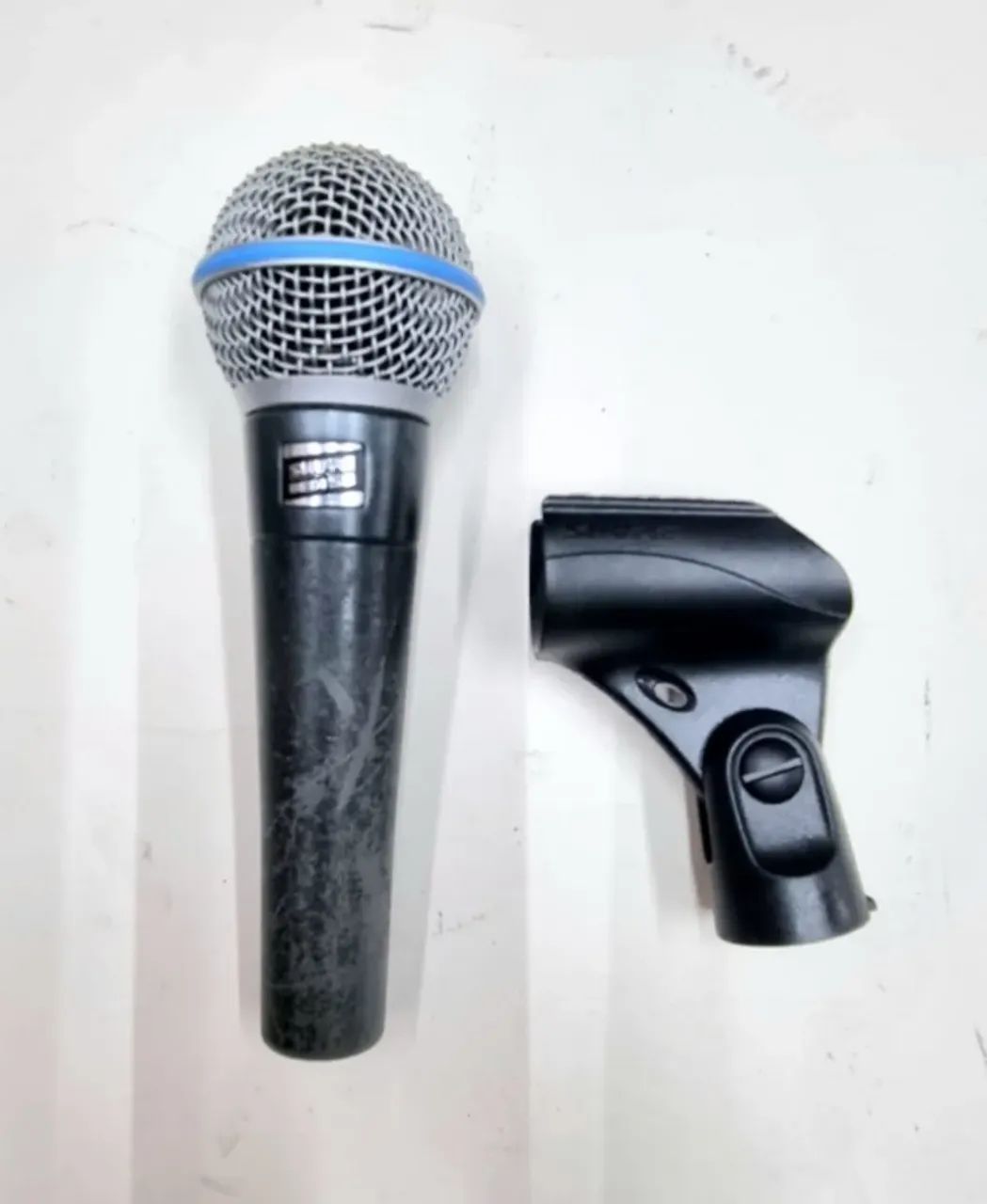 Microfone Shure Beta 58 C/ Bag e Cachimbo - Com Fio - Foto 2