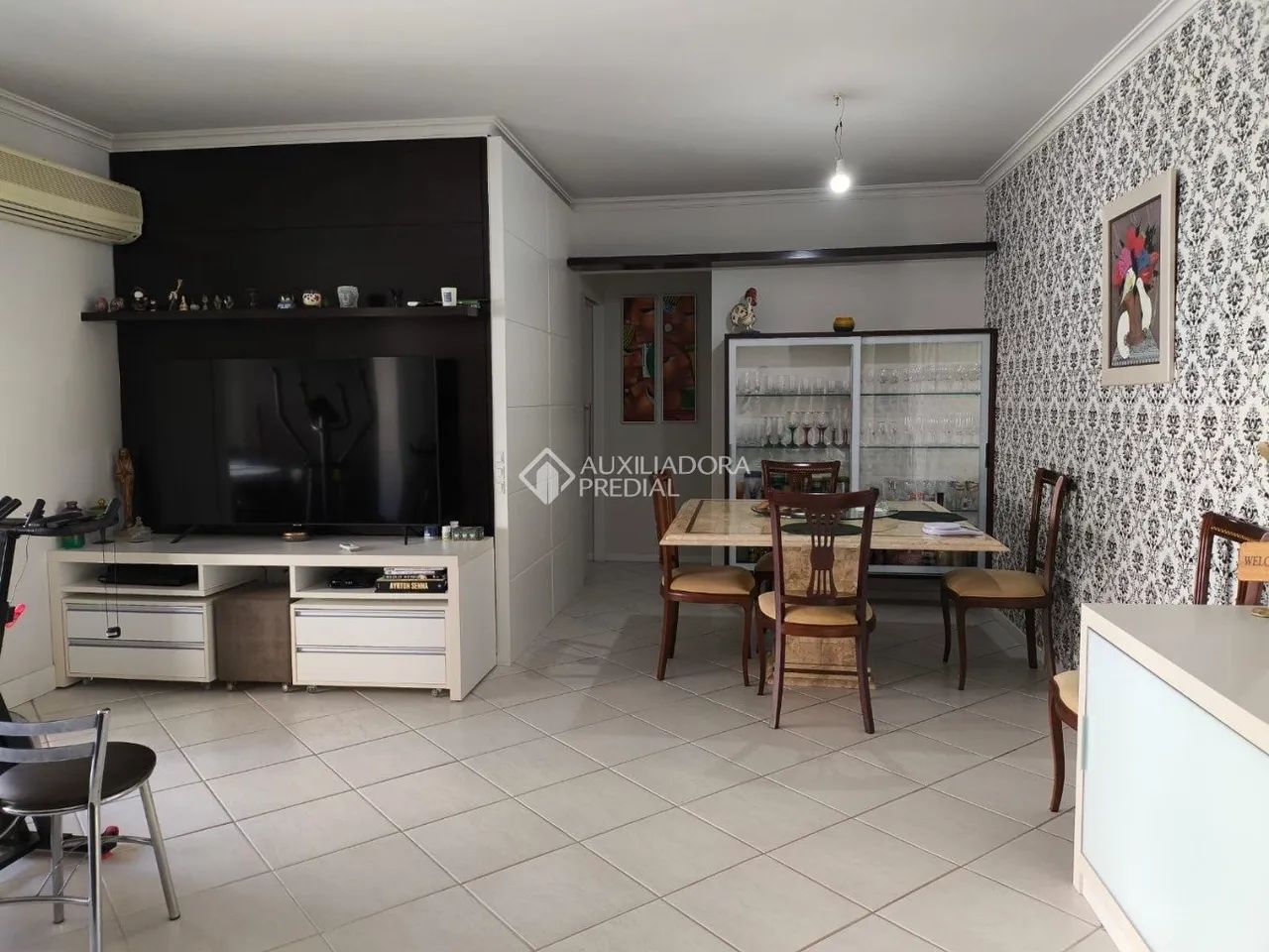 Apartamento à venda com 3 quartos no Centro - Florianópolis - SC
