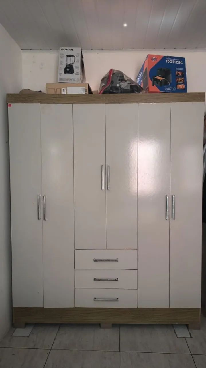Guarda Roupa Bem Conservado 