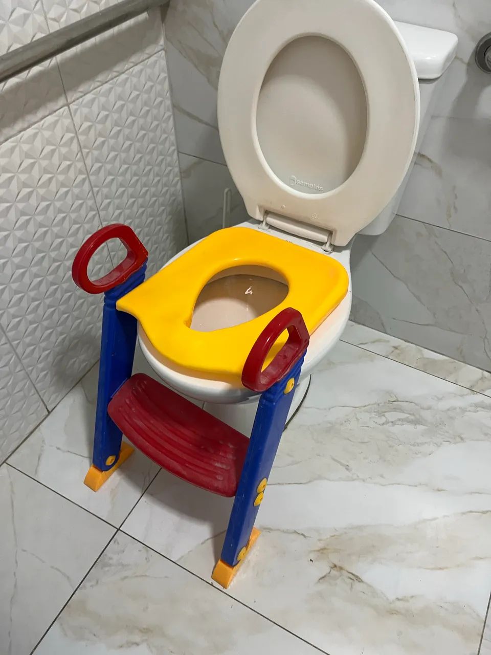 Escada vaso infantil 