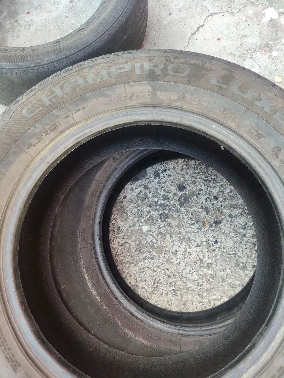 Pneu  - Foto 3