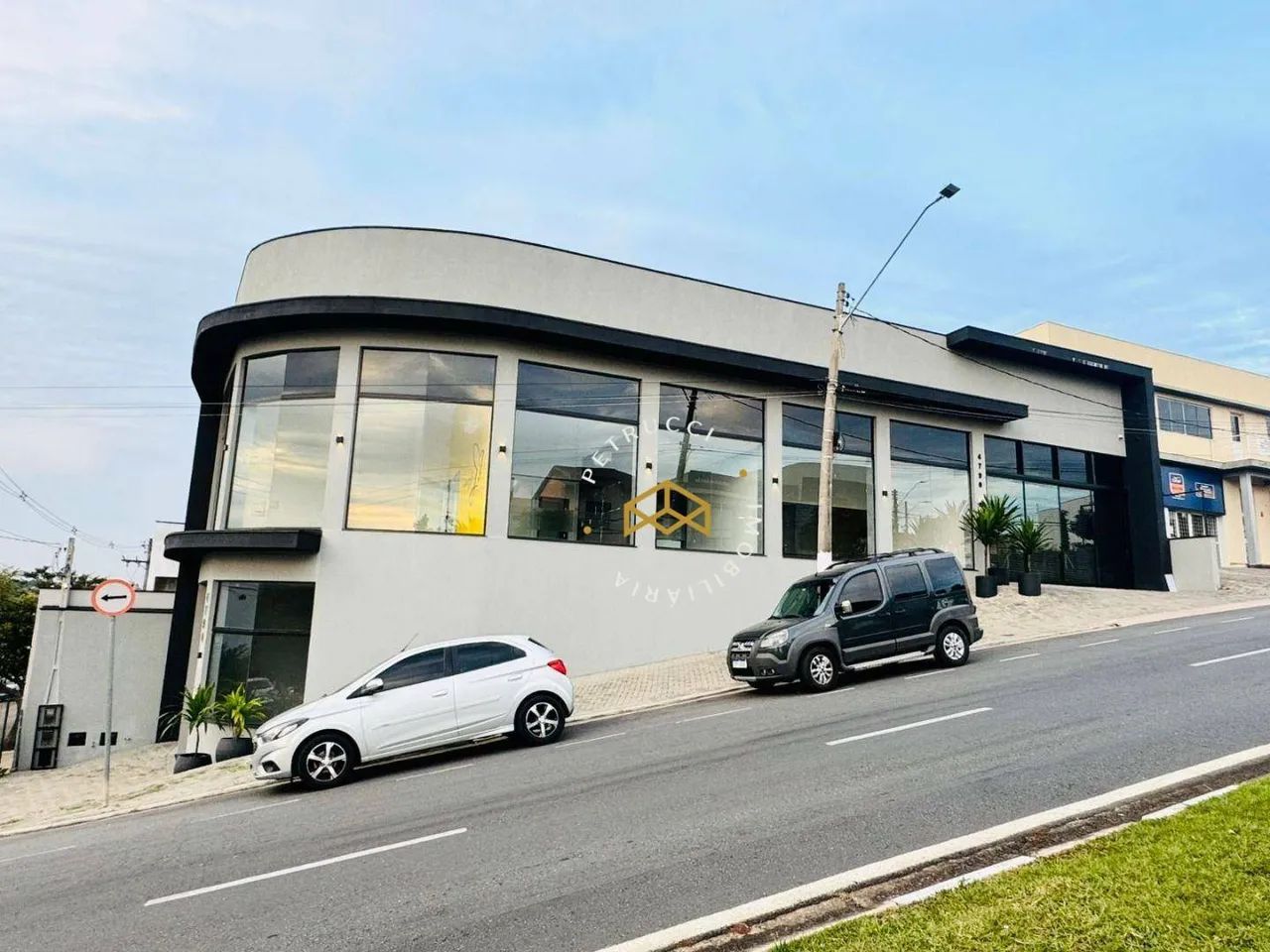 Salão para alugar, 200 m² - Jardim Nova Suica - Valinhos/SP