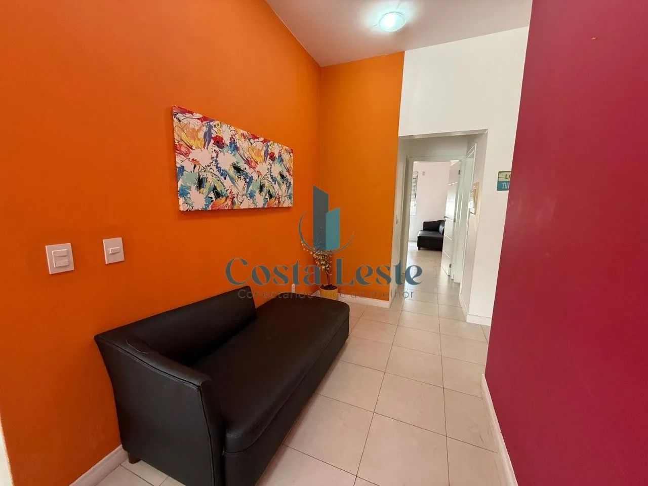 Amplo apartamento de 2 dormitórios no Santinho - Foto 4