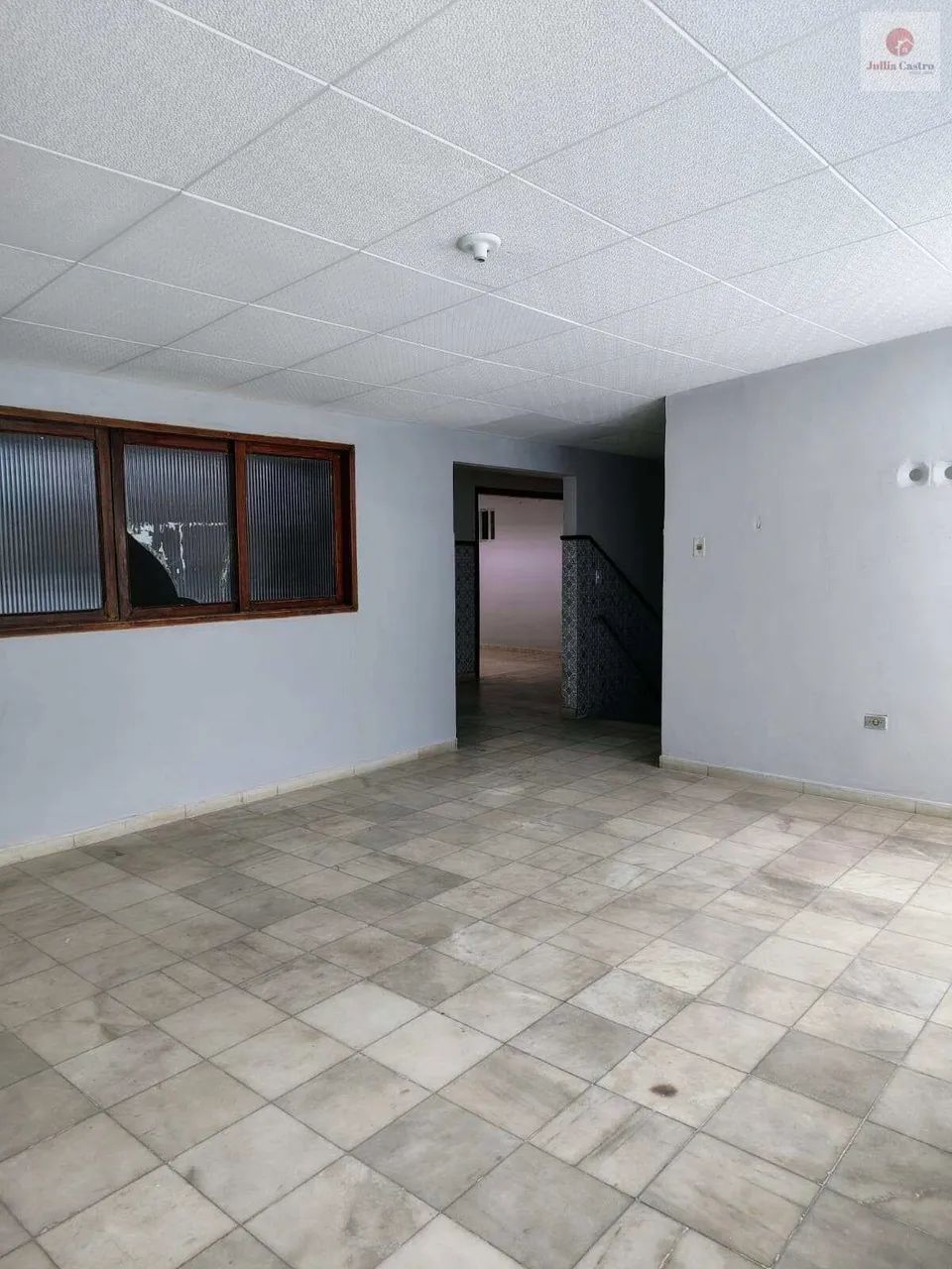 ALUGO ÓTIMA CASA COMERCIAL COM 8 QUARTOS| 1750M² EM SANTO AMARO - RECIFE - Foto 3