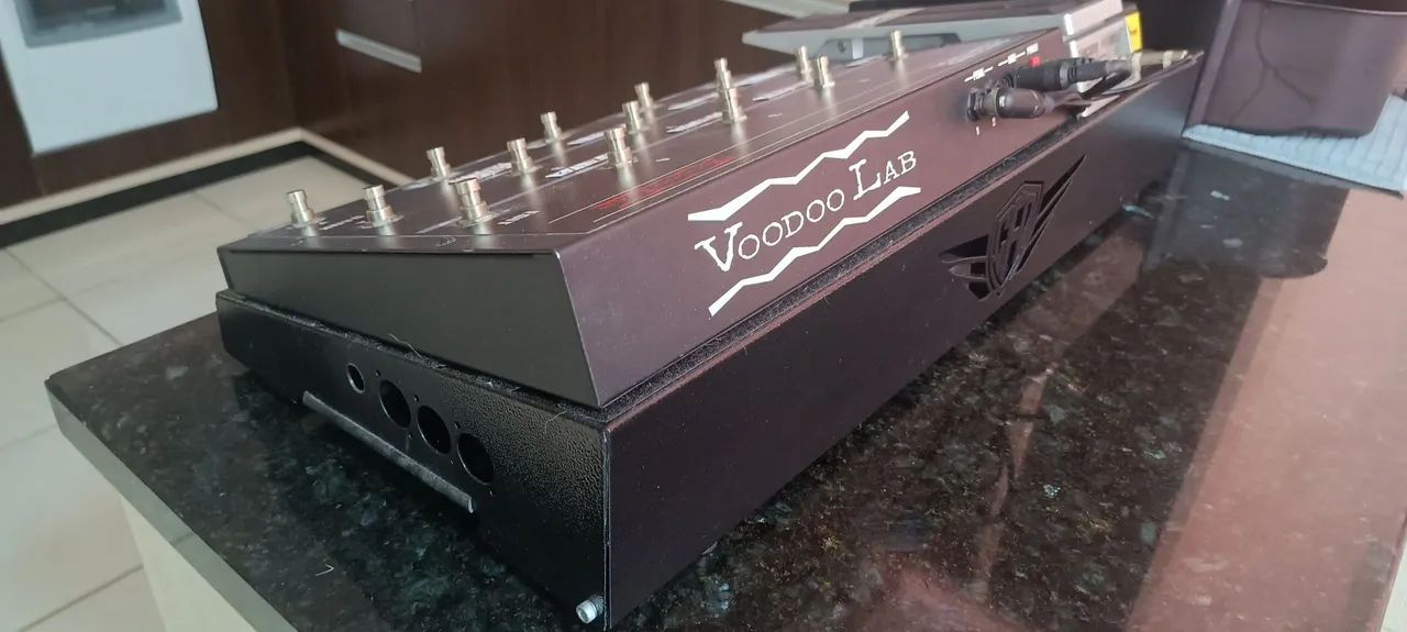 Voodoo Lab Ground Control Pro Midi Footswitch - Foto 3