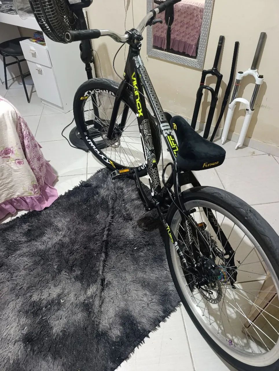 Vikingx tuff 30 montada para manobras