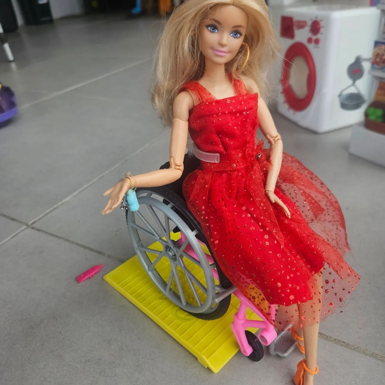 Cidade da Barbie (Sem a barbie da cadeira de rodas, pois vendida separadamente) - Foto 3