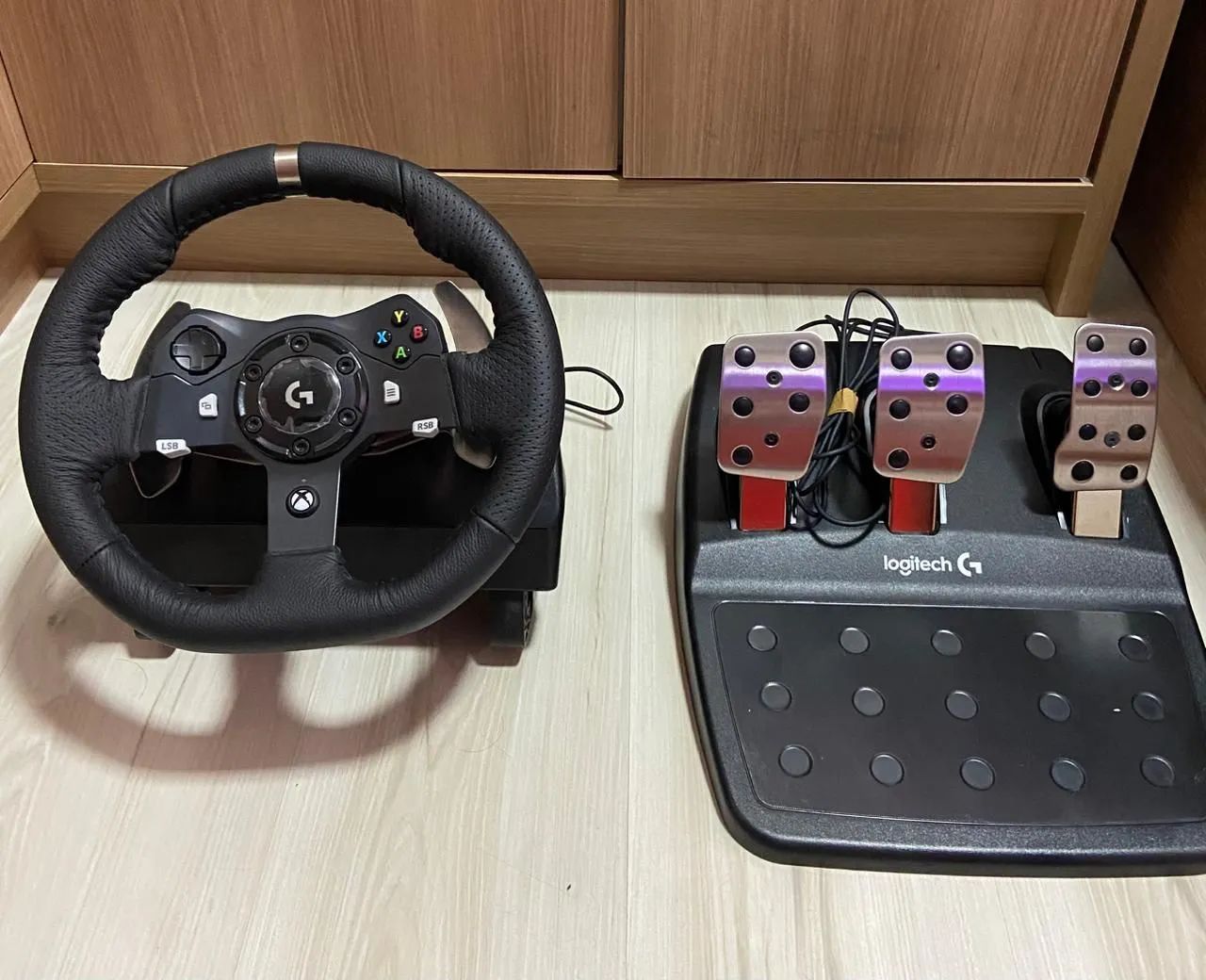 KIT VOLANTE G920 LOGITECH (XBOX/PC) + CÂMBIO + SUPORTE  - Foto 3