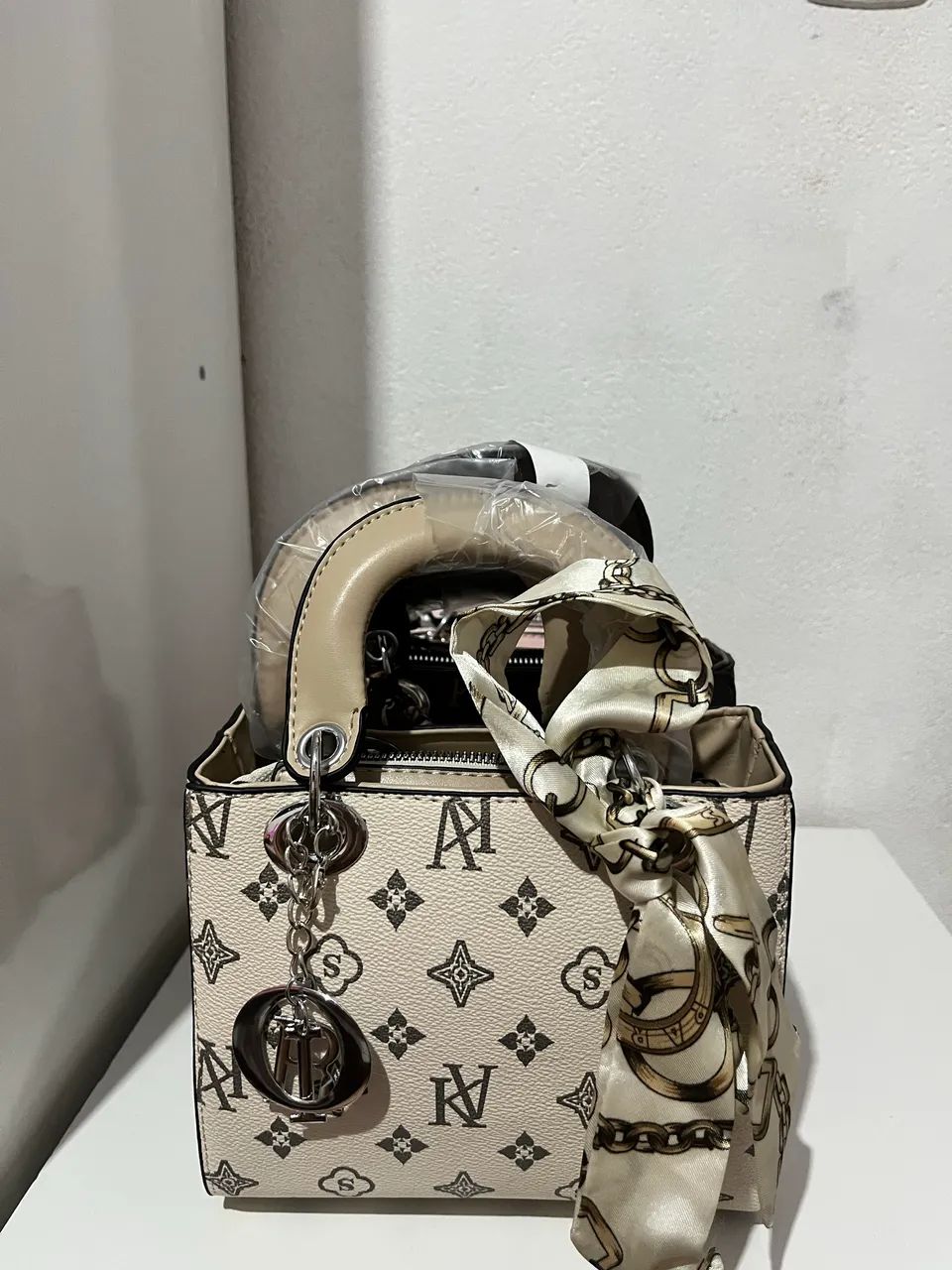 Bolsas rosa marrom branca