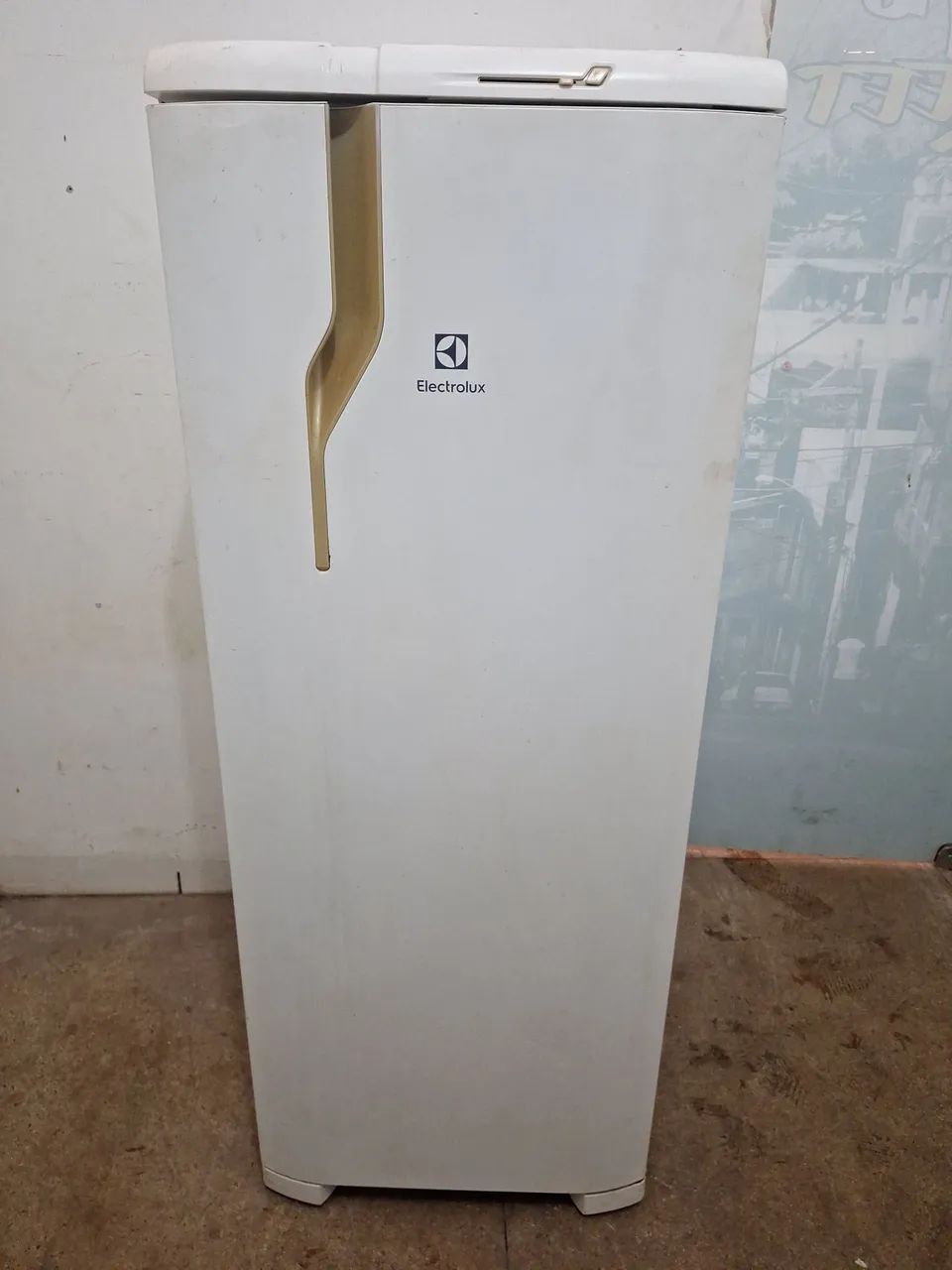 Geladeira Electrolux Modelo Novo               faço entrega,  - Foto 2